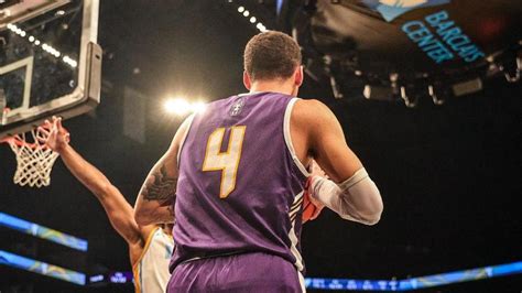 25-1 late-game run propels UAlbany men's basketball to road victory over LIU